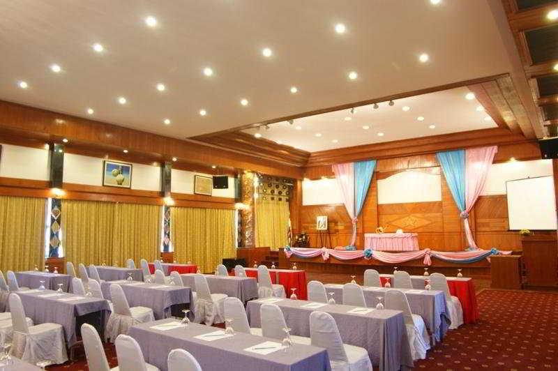 Jomtien Holiday Pattaya Hotel Exterior foto