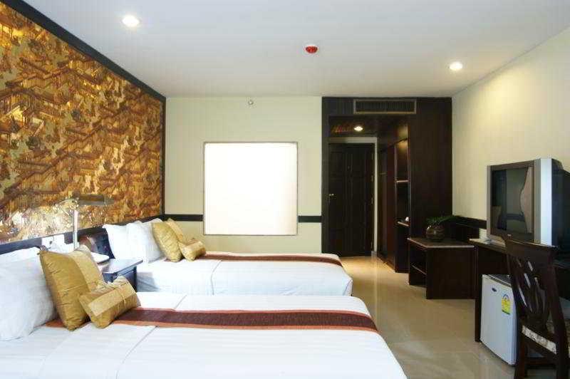 Jomtien Holiday Pattaya Hotel Exterior foto